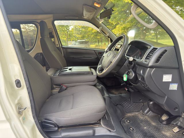 HIACE van 4WD