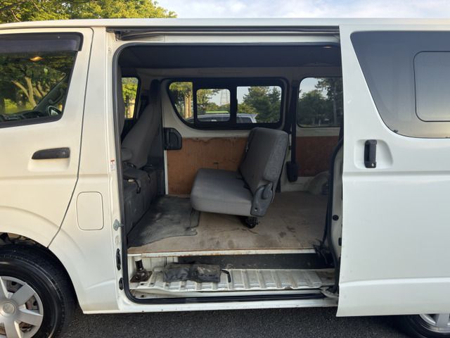 HIACE van 4WD