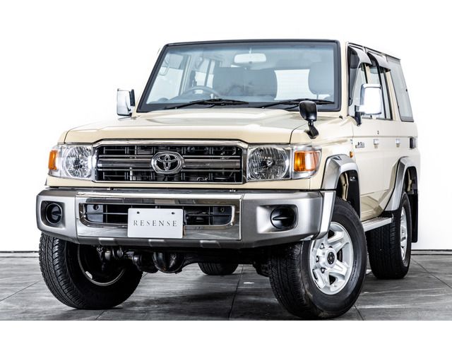 LANDCRUISER van