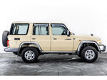 LANDCRUISER van