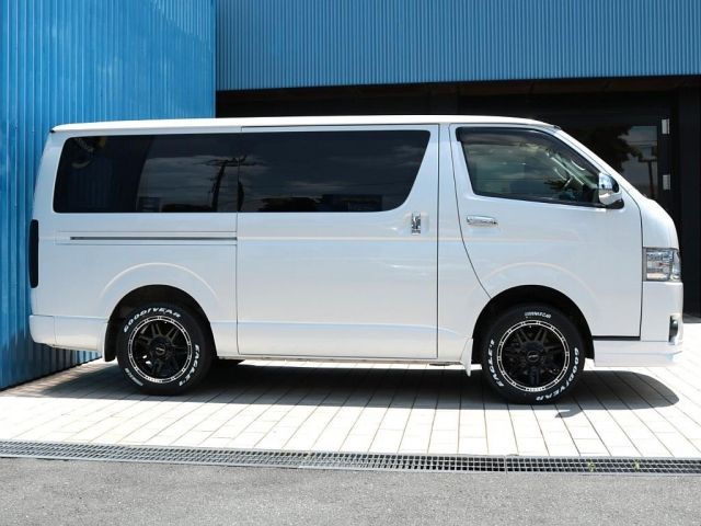 REGIUSACE van 4WD
