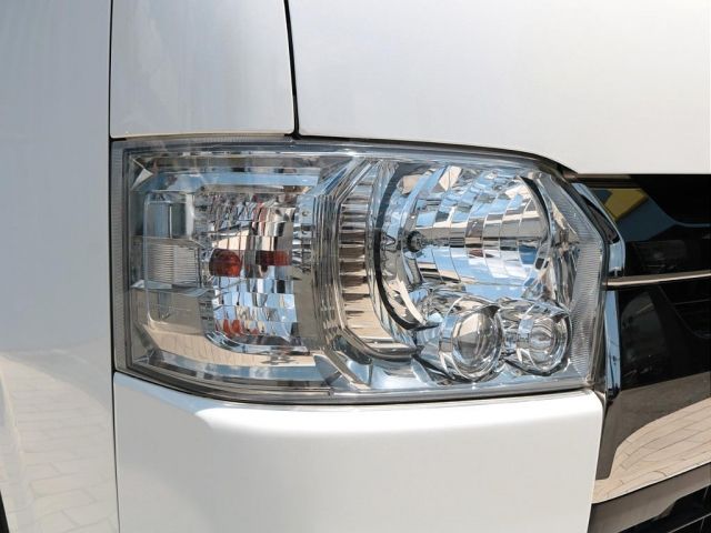 REGIUSACE van 4WD