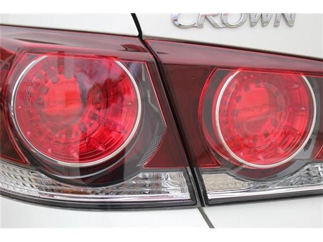 CROWN sedan