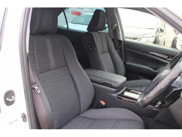 CROWN sedan