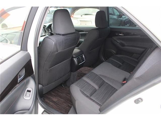 CROWN sedan