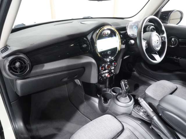 MINI COOPER SD 5DOOR