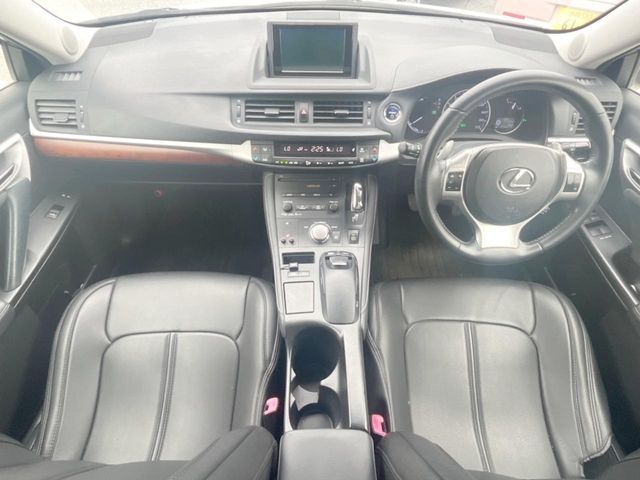 LEXUS CT200h
