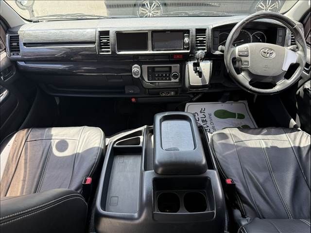 HIACE wagon