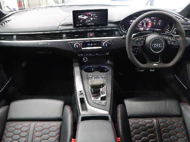 AUDI RS5