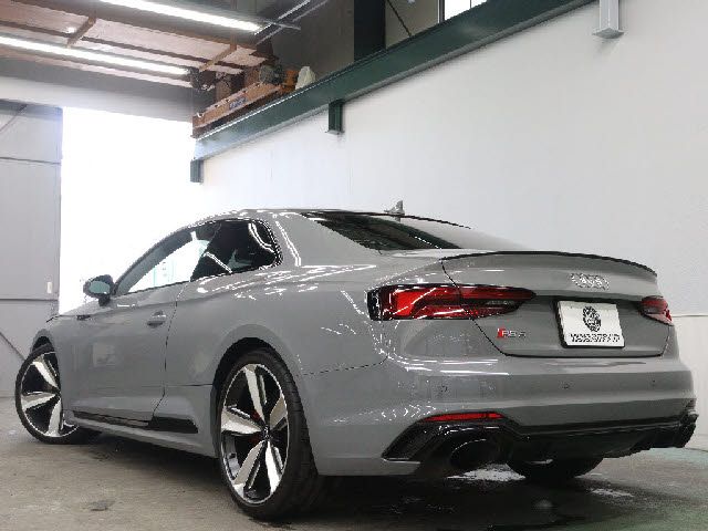 AUDI RS5