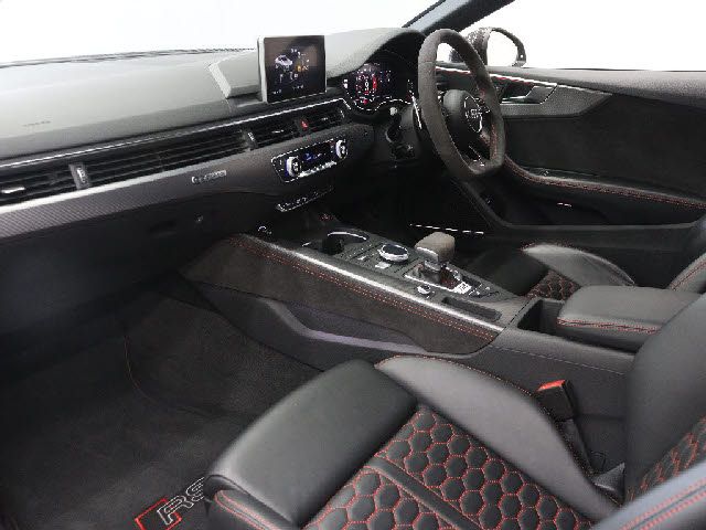 AUDI RS5