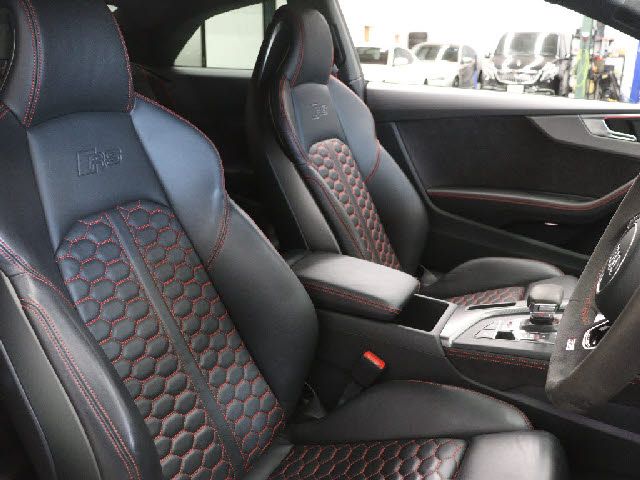 AUDI RS5
