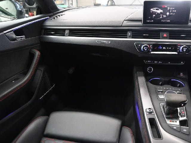 AUDI RS5