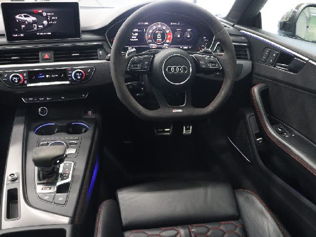 AUDI RS5