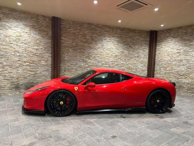 FERRARI 458 Italia