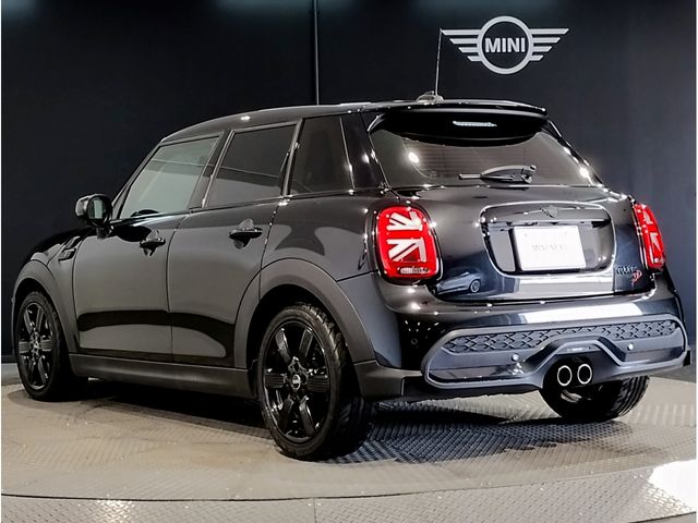 MINI COOPER SD 5DOOR