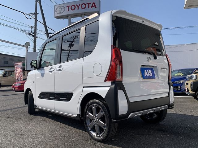 TANTO FAN CROSS 4WD