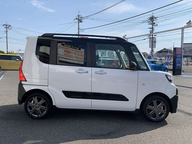 TANTO FAN CROSS 4WD