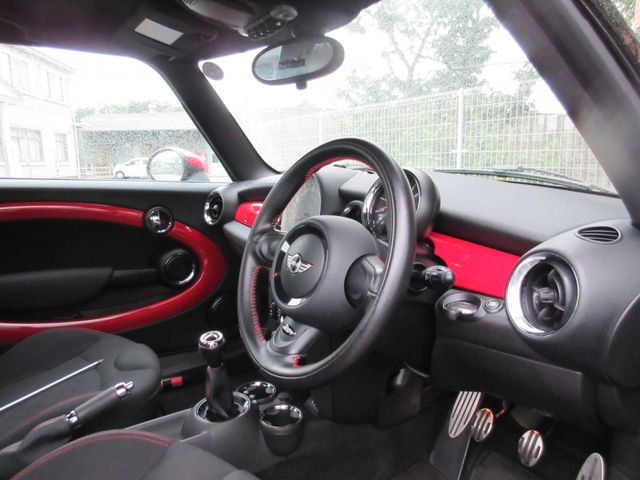 BMW MINI