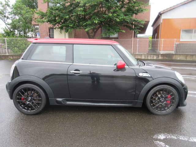 BMW MINI