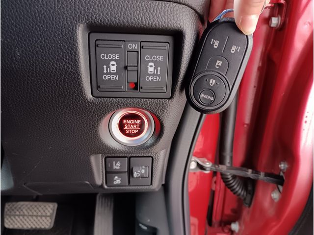 N BOX CUSTOM 4WD
