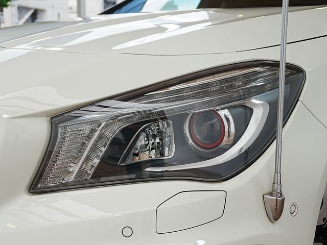 MERCEDES BENZ CLA class
