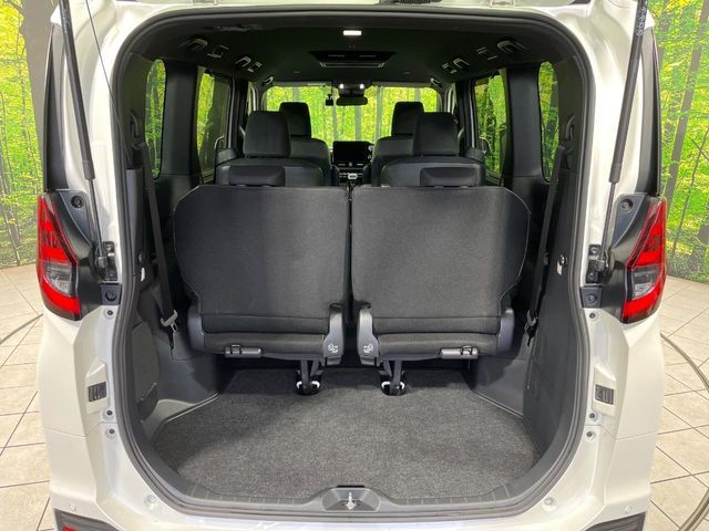 NOAH HYBRID 4WD