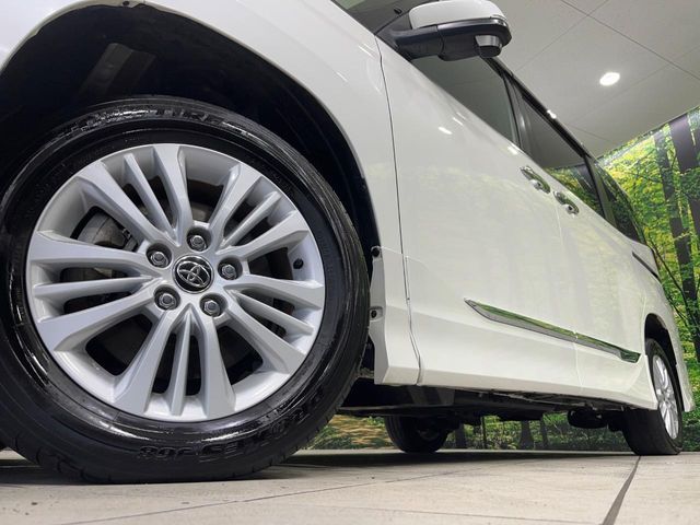 NOAH HYBRID 4WD