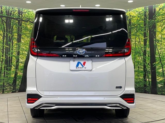 NOAH HYBRID 4WD