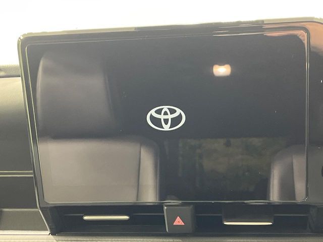 VOXY HYBRID 4WD
