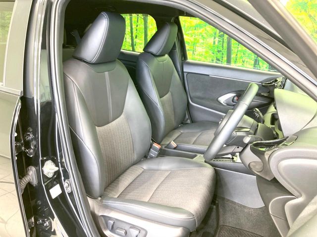 YARIS CROSS HYBRID
