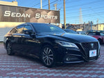 CROWN sedan hybrid