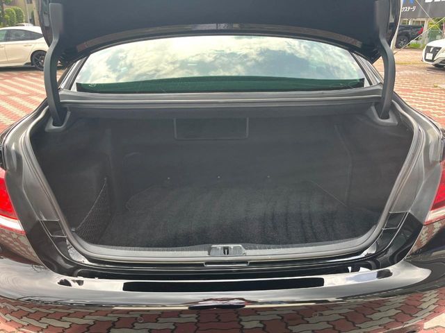 LEXUS LS600hL