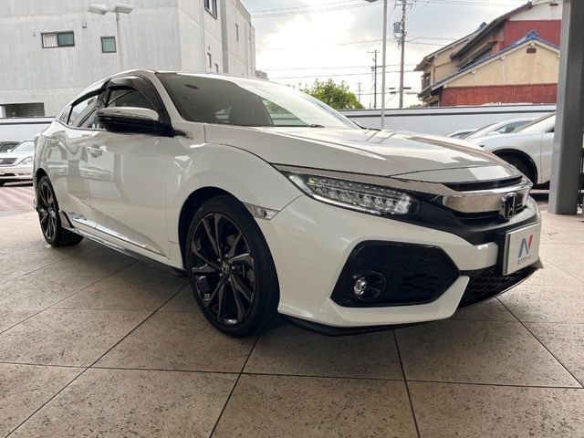 CIVIC hatchback