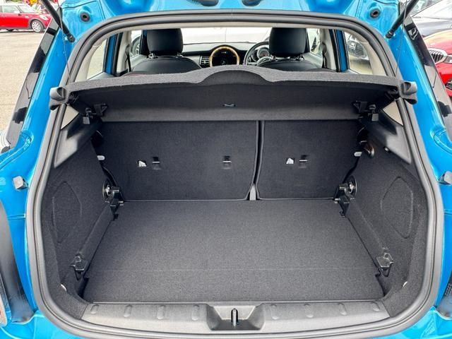 MINI COOPER D 5DOOR