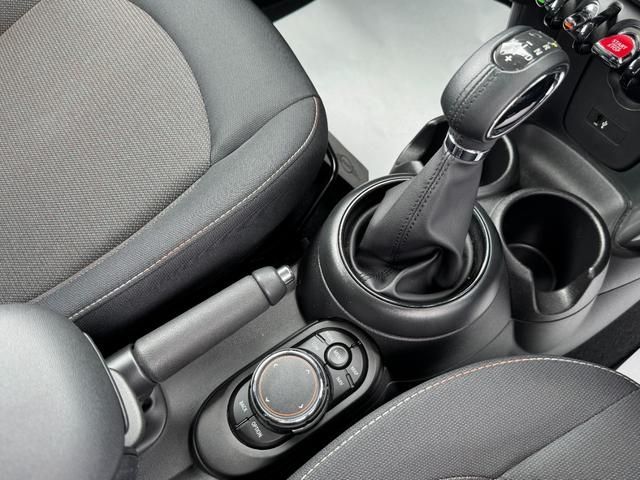 MINI COOPER D 5DOOR