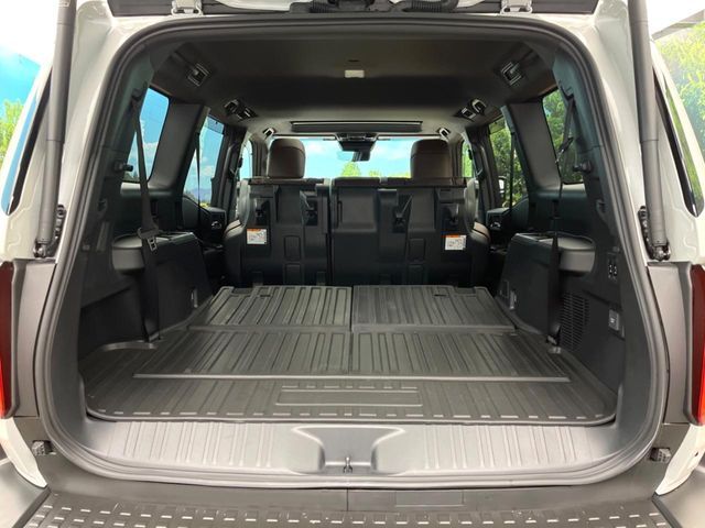 LANDCRUISER 250
