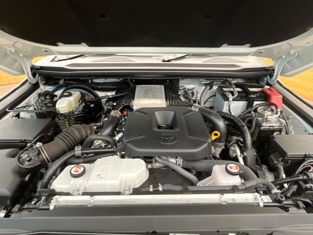 LANDCRUISER 250