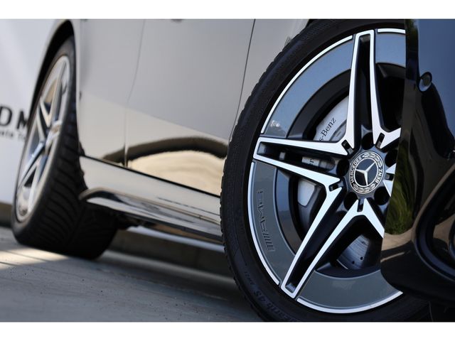 MERCEDES BENZ C class sedan