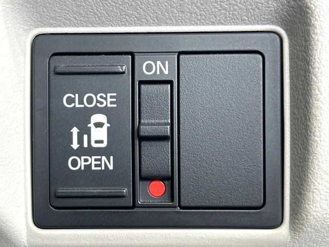 N BOX