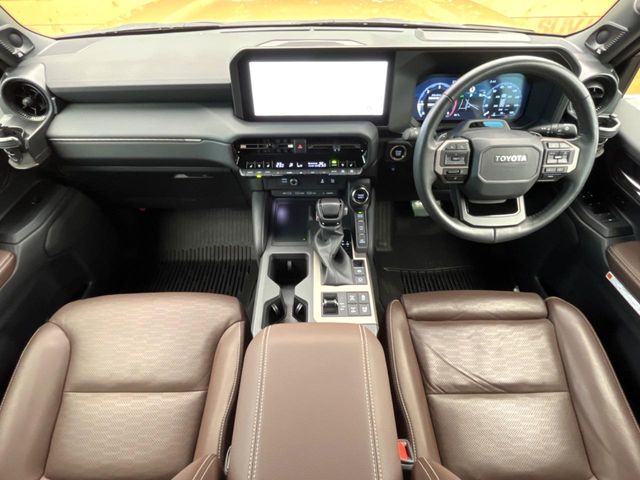 LANDCRUISER 250