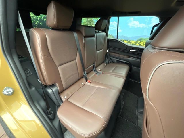 LANDCRUISER 250