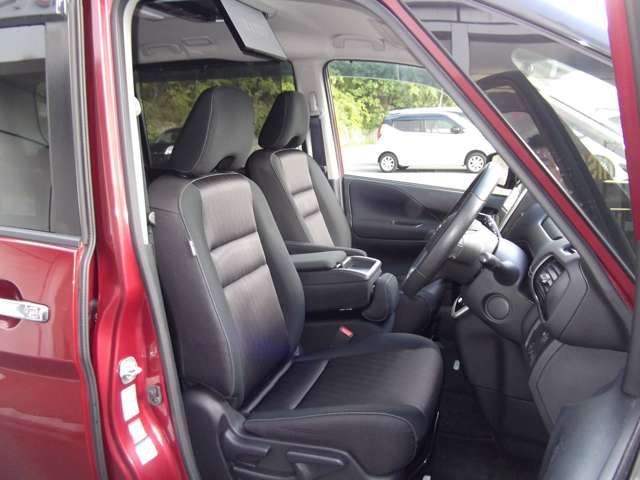 SERENA  S-HYBRID 4WD