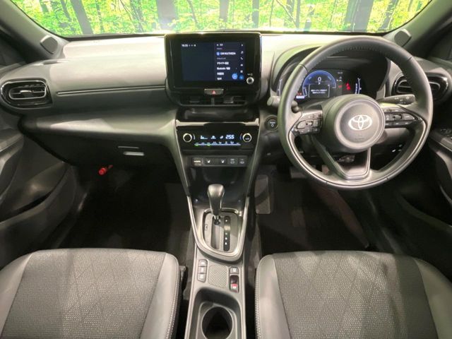 YARIS CROSS HYBRID