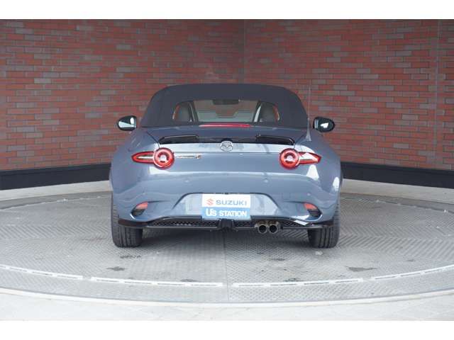 ROADSTER