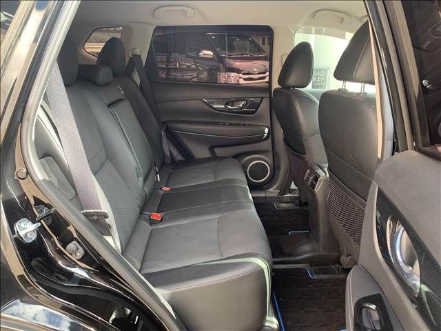 X-TRAIL HYBRID 4WD