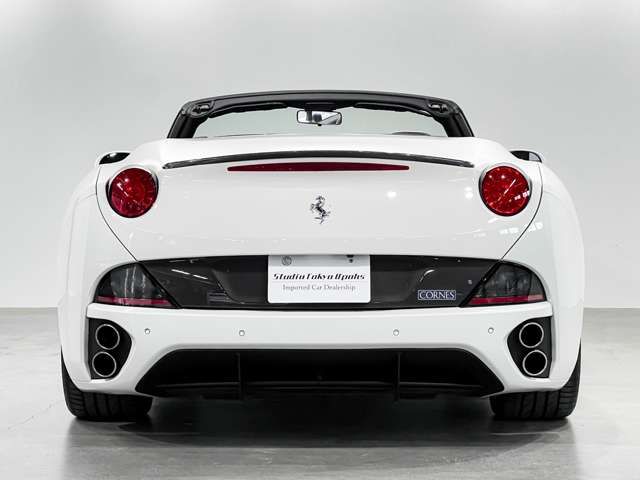FERRARI California