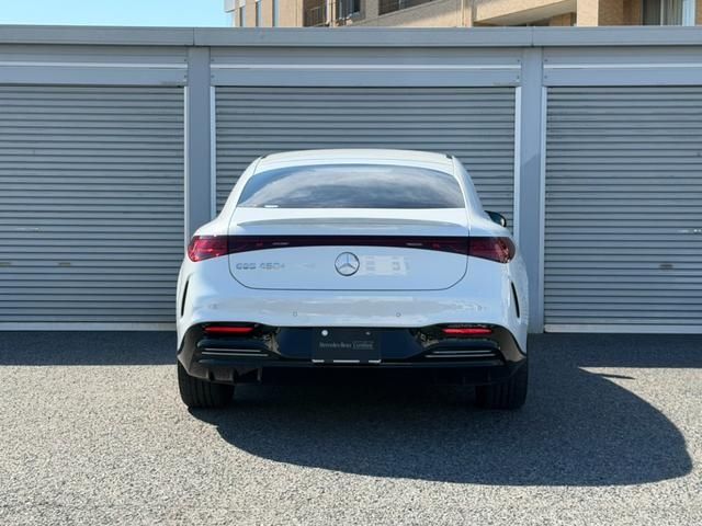 MERCEDES BENZ EQS