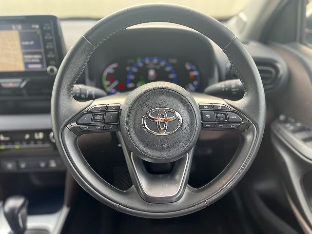 YARIS CROSS HYBRID