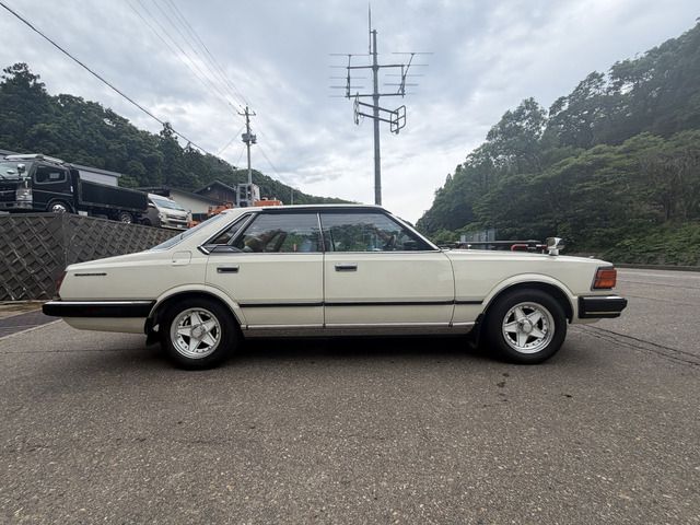 CEDRIC hardtop